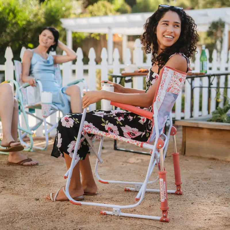 Heavy-Duty Freestyle Freestyle Rocker - Choice 711 - Heavy-Duty Kickback Rocker with Beverage Holder Detail