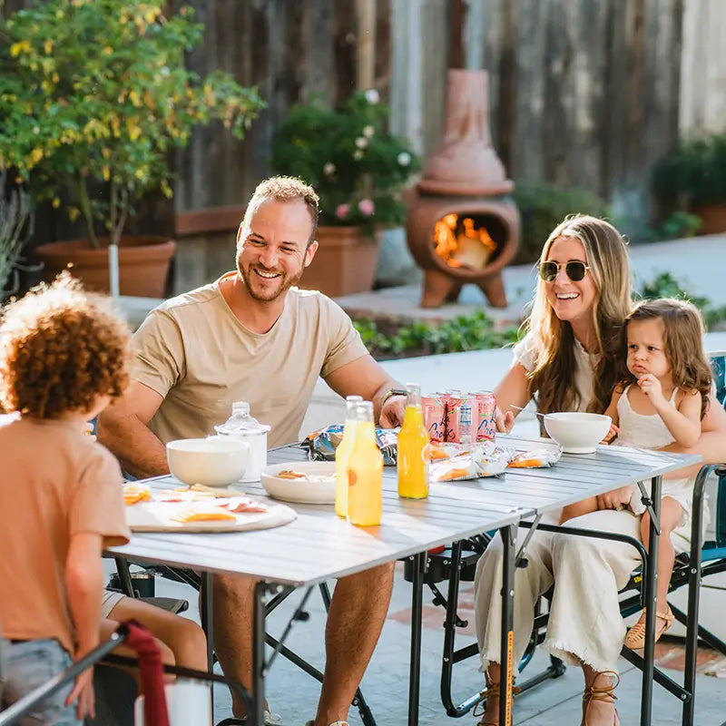 Heat-Resistant Slim-Fold Table XL - Choice 651 - Portable Camping Table with Heat-Resistant Countertop Detail